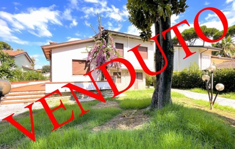 Villa singola in vendita a Pietrasanta