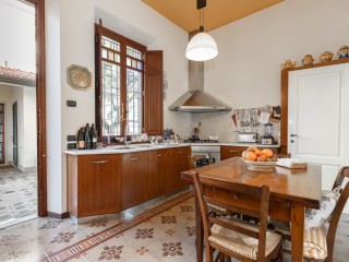 Villa singola in vendita a Lido di Camaiore