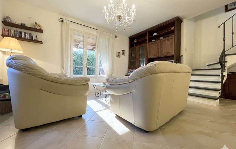 Villa singola in affitto a Pietrasanta