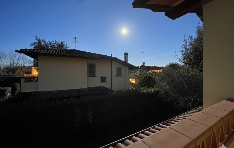 Villa singola in affitto a Pietrasanta