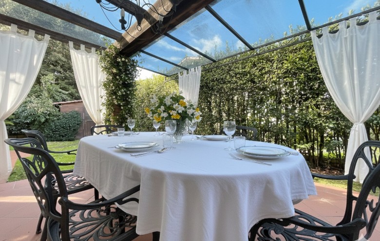 Villa singola in affitto a Pietrasanta