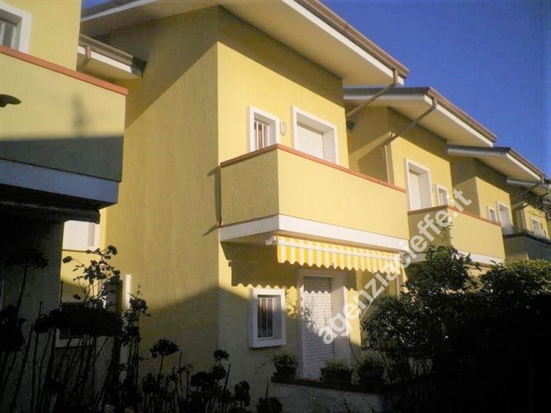 Villetta a schiera in vendita a Massa