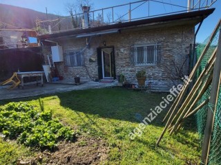 Villa singola in vendita a Massa