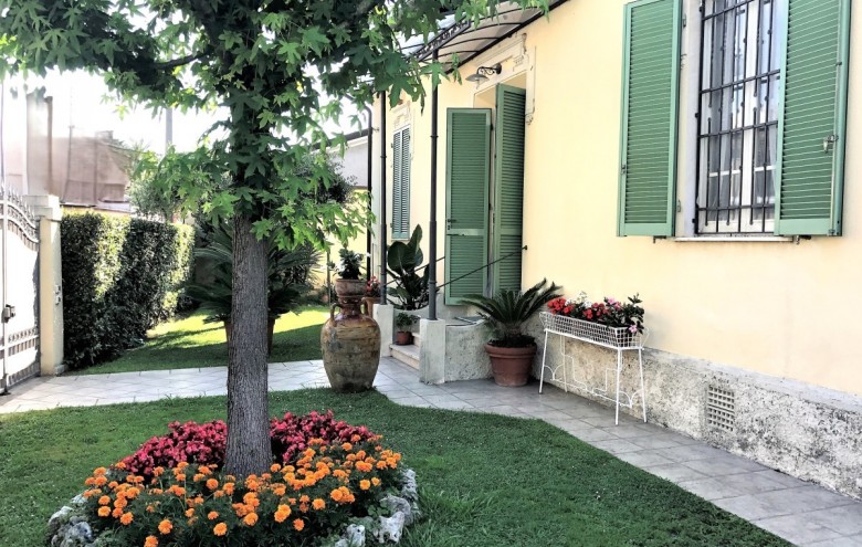 Villa singola in vendita a Pietrasanta