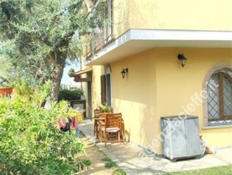 Bifamiliare in vendita a Cervaiolo