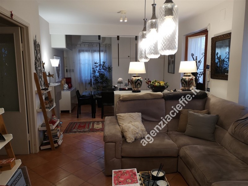 Villa singola in vendita a Montignoso