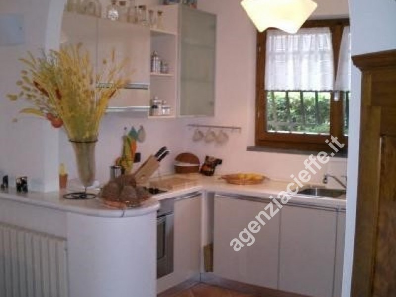 Villa singola in vendita a Montignoso