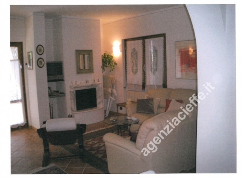Villa singola in vendita a Montignoso