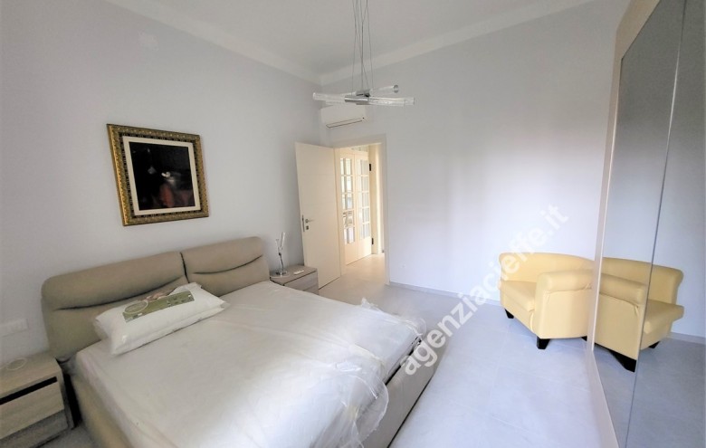 Bifamiliare in vendita a Massa