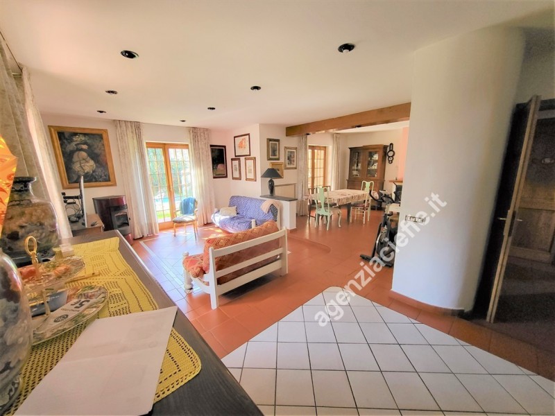 Villa singola in vendita a Massa