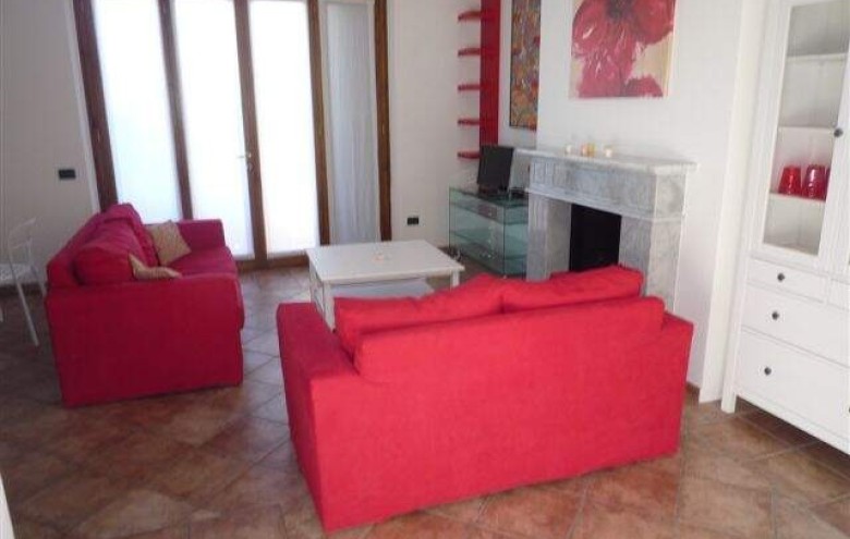 Bifamiliare in affitto a Pietrasanta