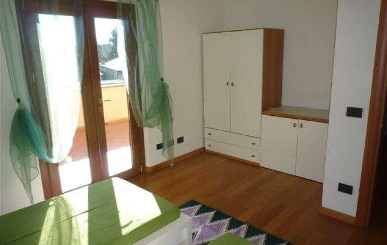 Bifamiliare in affitto a Pietrasanta