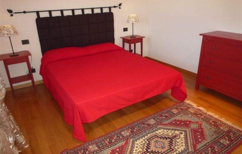 Bifamiliare in affitto a Pietrasanta