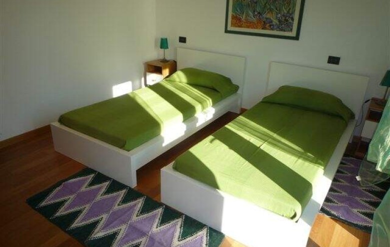 Bifamiliare in affitto a Pietrasanta