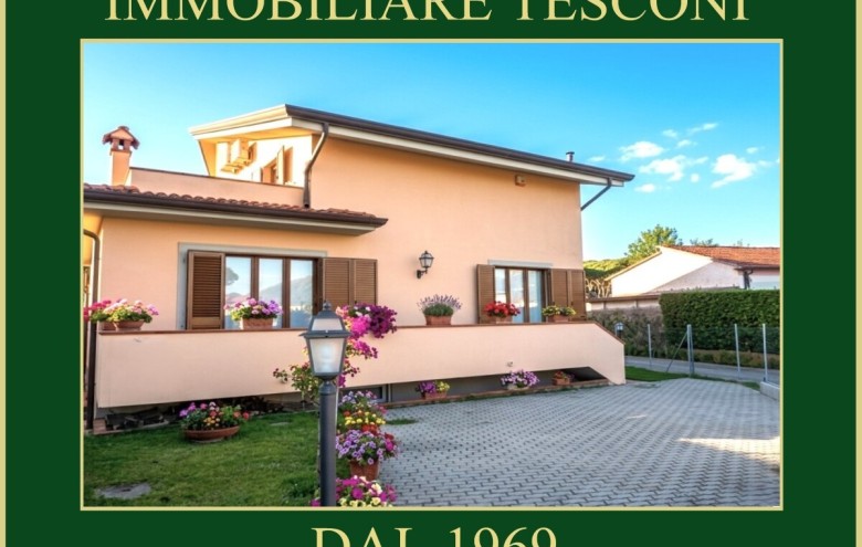 Bifamiliare in affitto a Pietrasanta