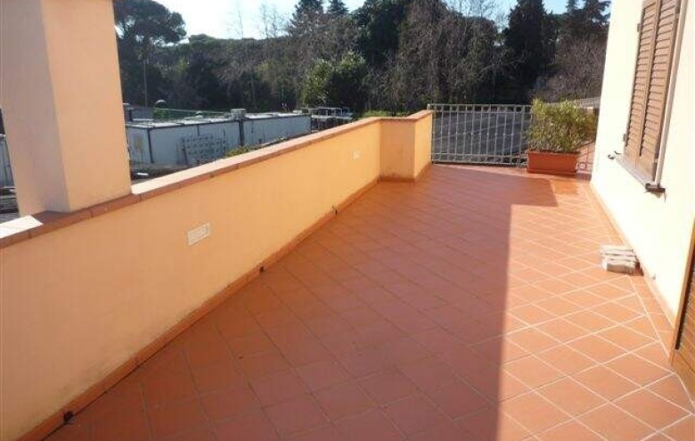 Bifamiliare in affitto a Pietrasanta