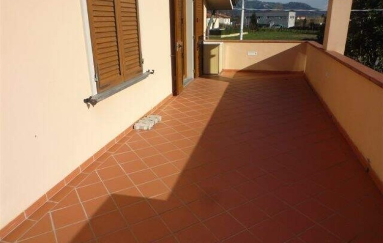 Bifamiliare in affitto a Pietrasanta