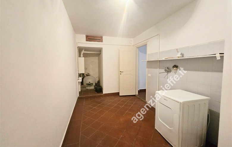 Bifamiliare in vendita a Massa