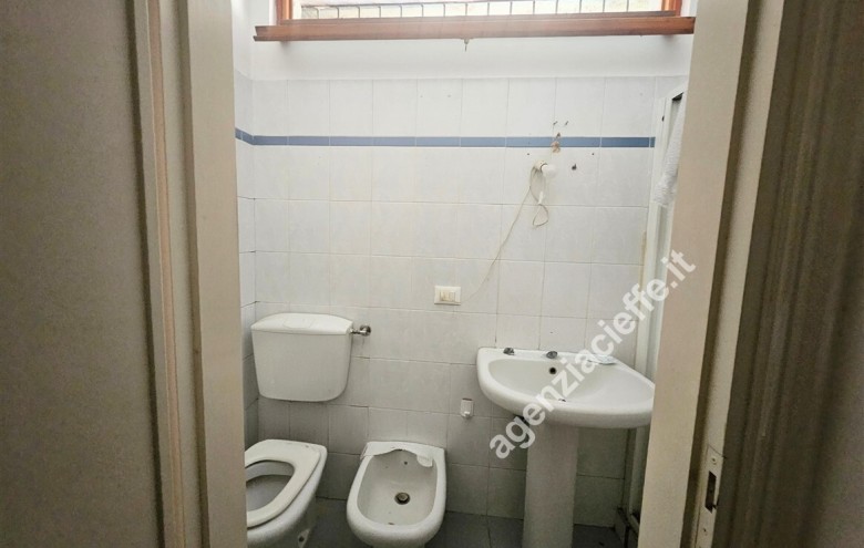 Bifamiliare in vendita a Massa