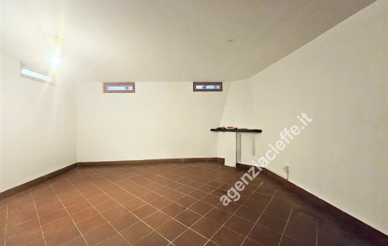 Bifamiliare in vendita a Massa