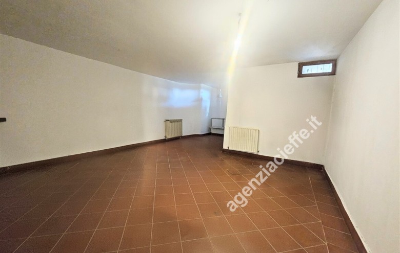 Bifamiliare in vendita a Massa