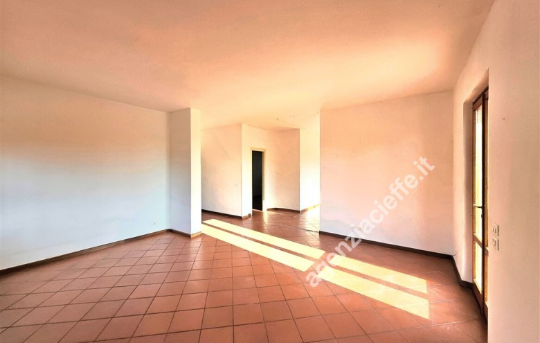 Bifamiliare in vendita a Massa