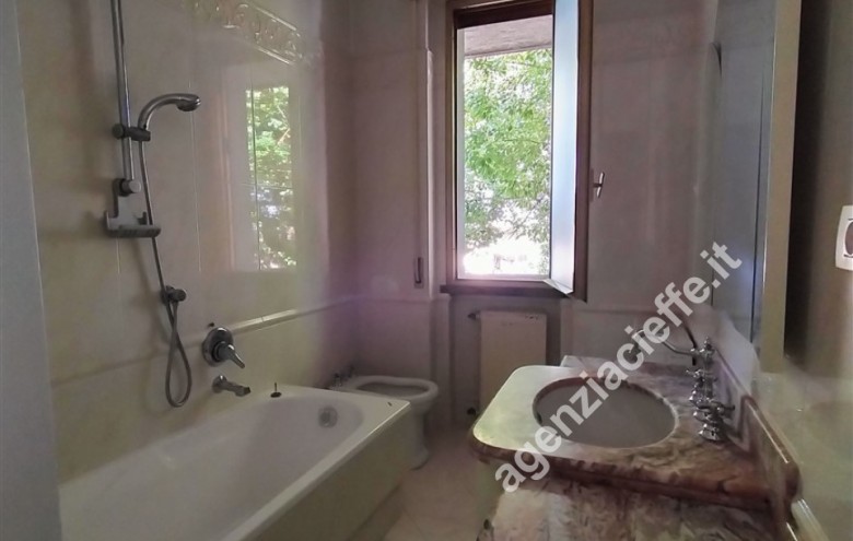 Appartamento in vendita a Massa