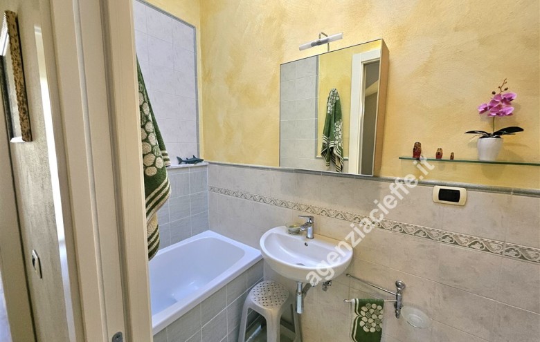 Villetta a schiera in vendita a Massa