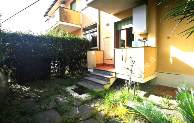 Appartamento in vendita a Massa