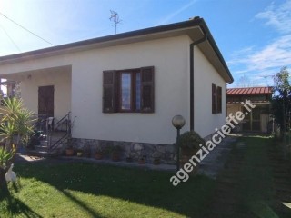 Villa singola in vendita a Marina di Massa