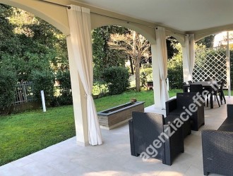 Villa singola in vendita a Marina di Massa