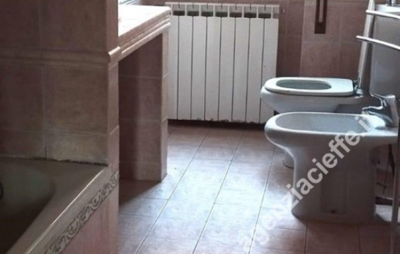 Appartamento in vendita a Massa