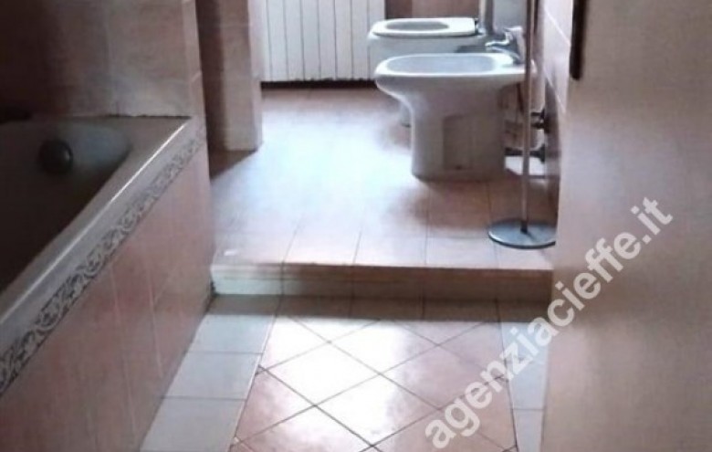 Appartamento in vendita a Massa