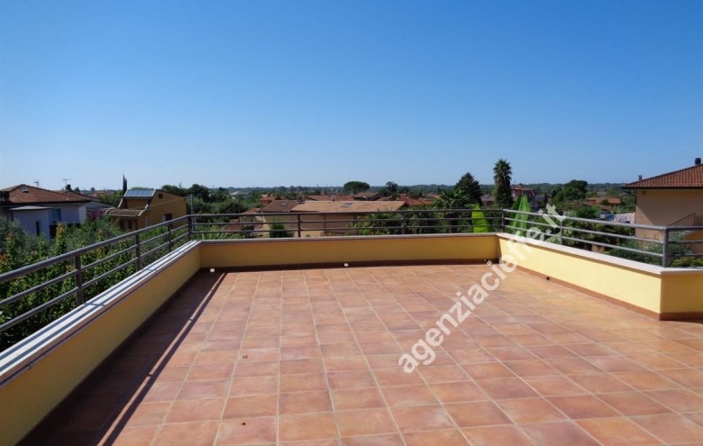 Villa singola in vendita a Montignoso