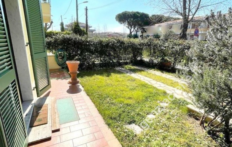 Appartamento in vendita a Massa