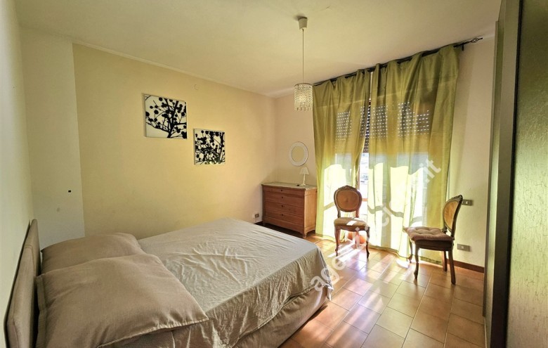 Bifamiliare in vendita a Massa