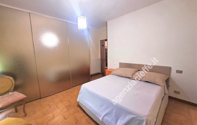 Bifamiliare in vendita a Massa