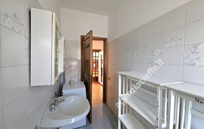 Bifamiliare in vendita a Massa