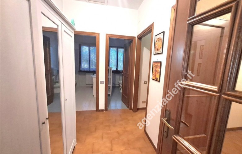 Bifamiliare in vendita a Massa