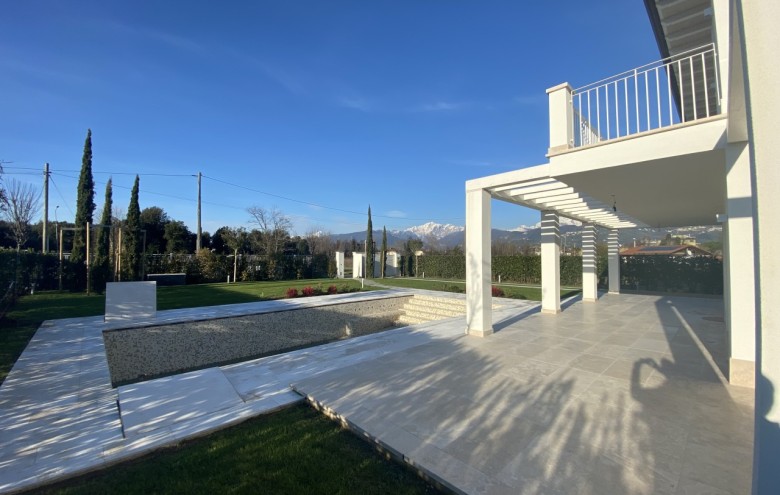 Villa singola in vendita a Pietrasanta