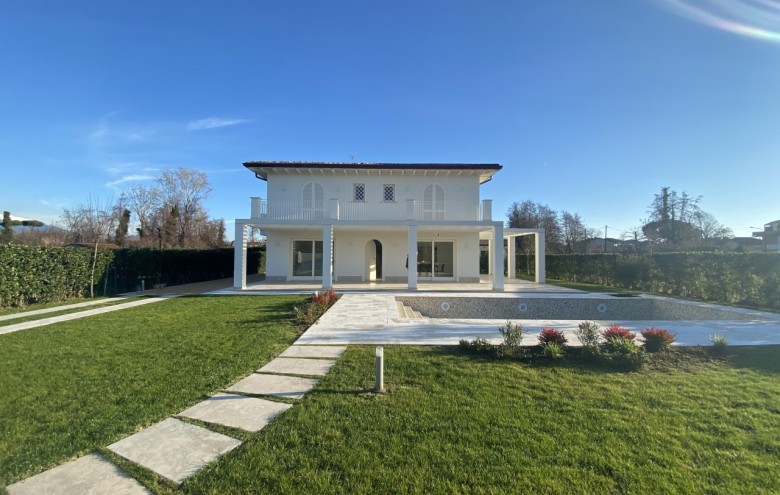 Villa singola in vendita a Pietrasanta