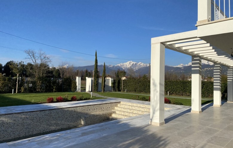 Villa singola in vendita a Pietrasanta