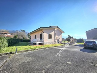 Villa singola in vendita a Montignoso