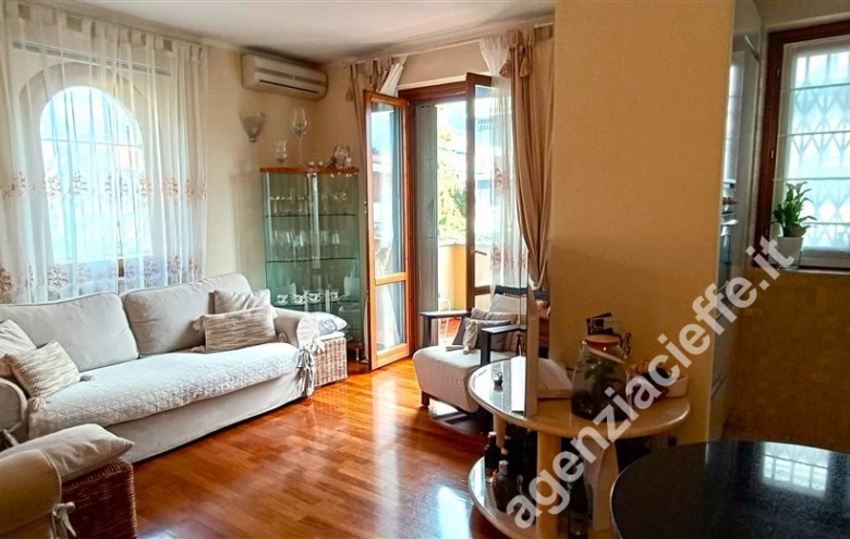 Appartamento in vendita a Massa