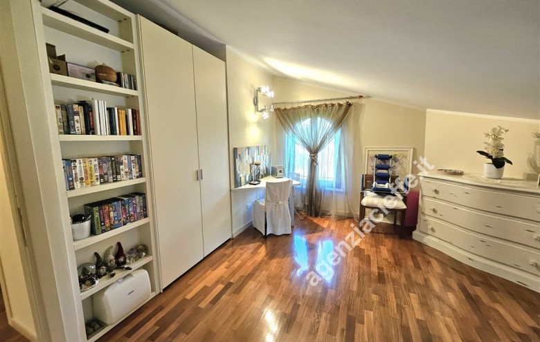 Appartamento in vendita a Massa