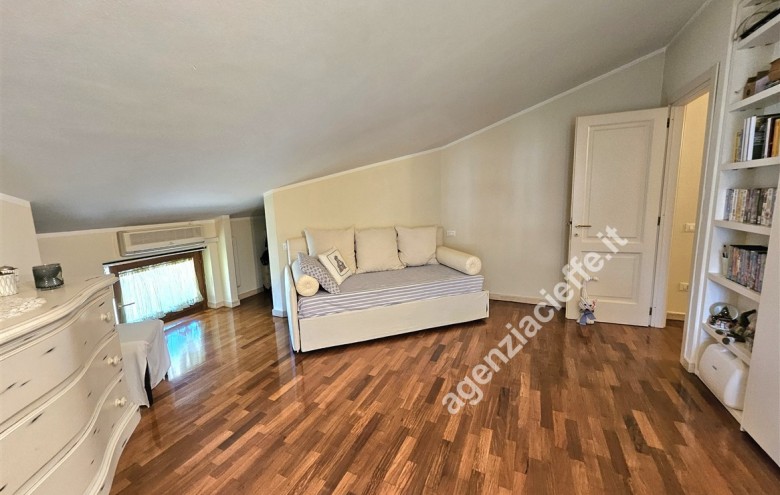 Appartamento in vendita a Massa