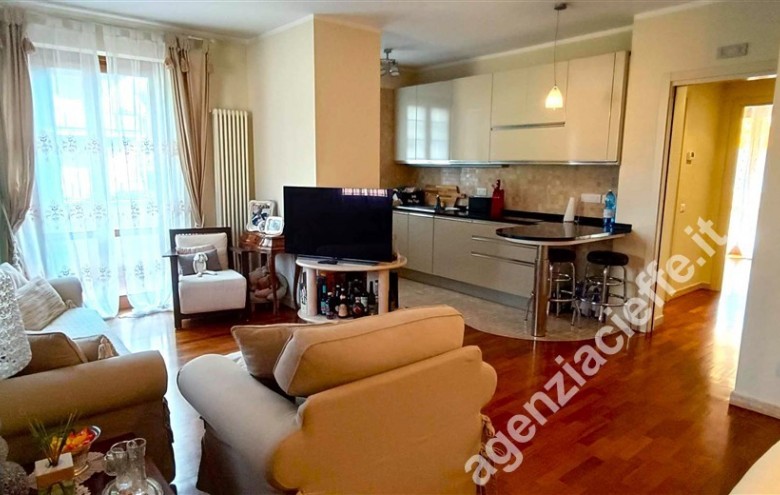 Appartamento in vendita a Massa