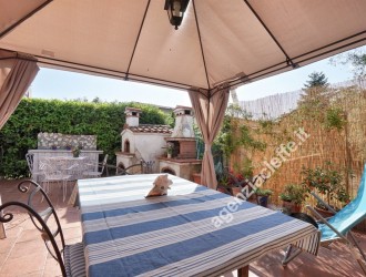 Villetta a schiera in vendita a Marina di Massa