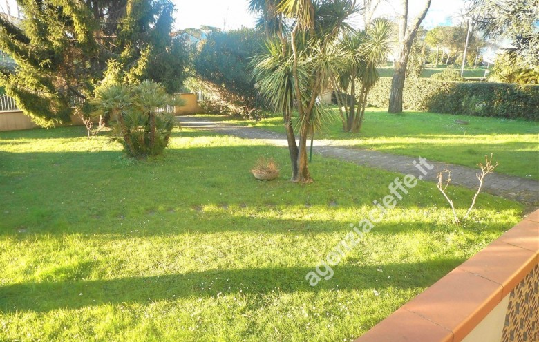 Appartamento in vendita a Massa