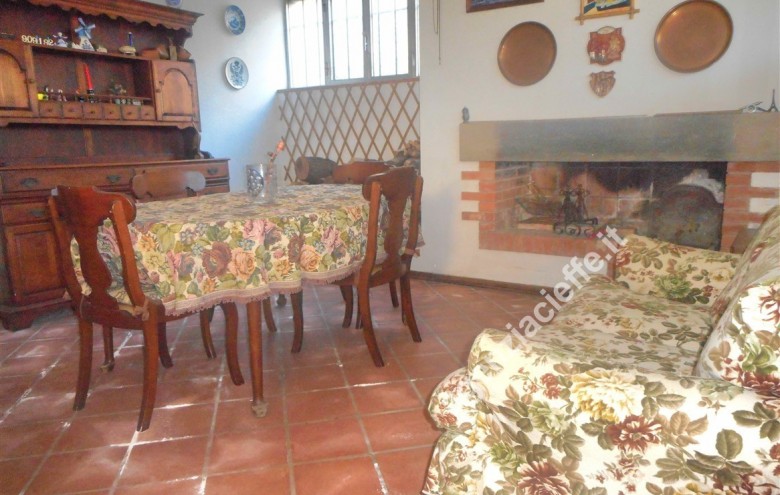 Appartamento in vendita a Massa